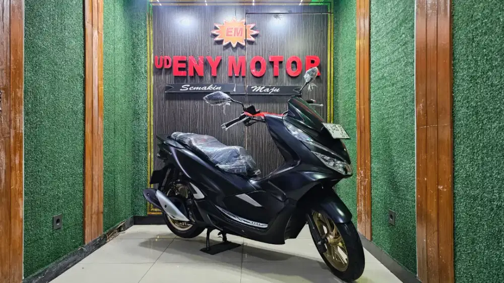 UD ENY MOTOR - Honda PCX 150 CBS thn 2020 fresh