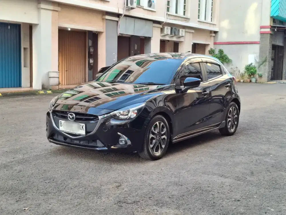 Mazda 2 R skyactiv matic thn 2018 super gress