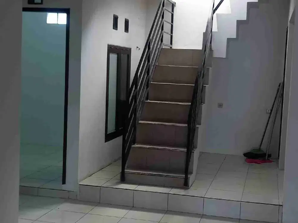 MURAH*JARANG ADA*DISEWAKAN RUMAH BARU RENOVASI DI SAYAP BATUNUNGGAL INDAH BUAHBATU KOTA BANDUNG