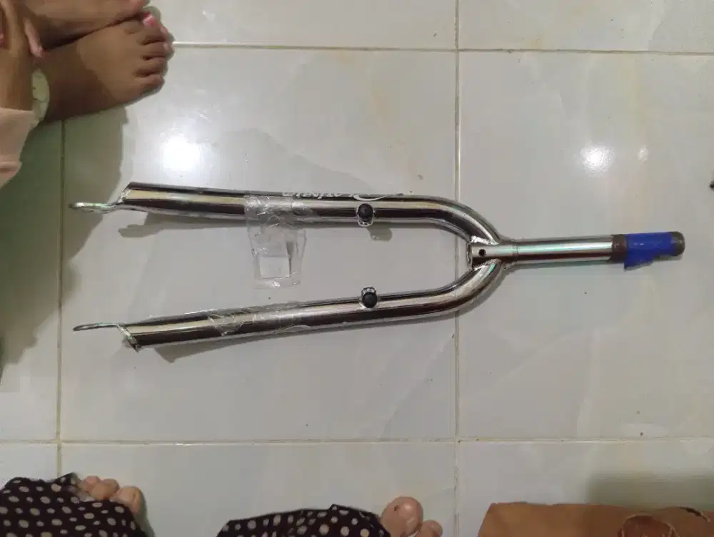 Garpu sepeda (Fork rigid) chrome silver platinum