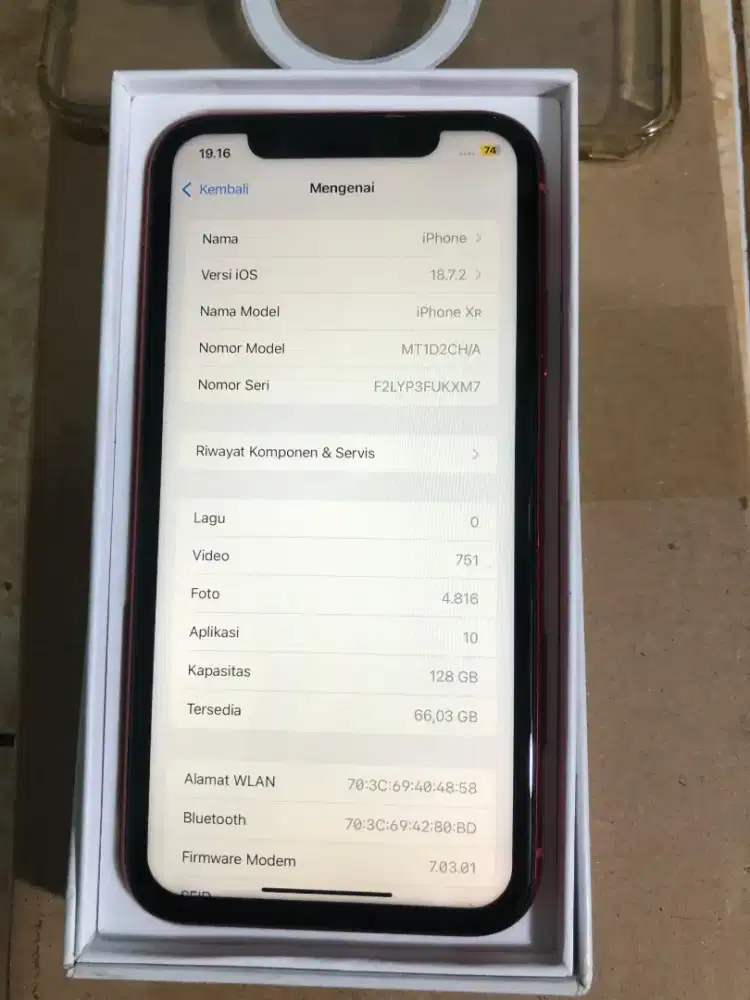 iPhone xr red 128gb
