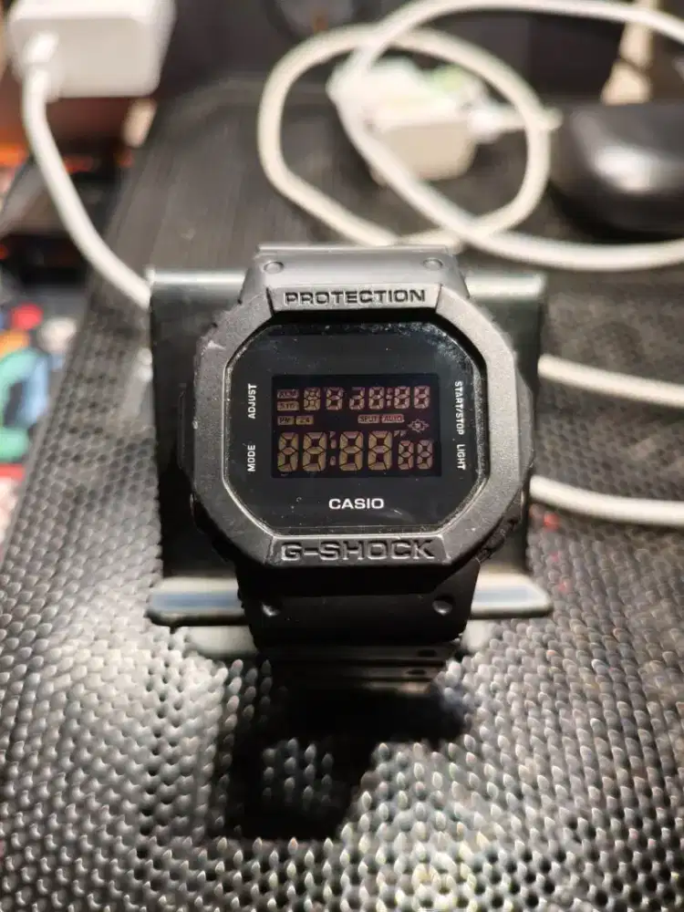 gshock dw 5600 bb