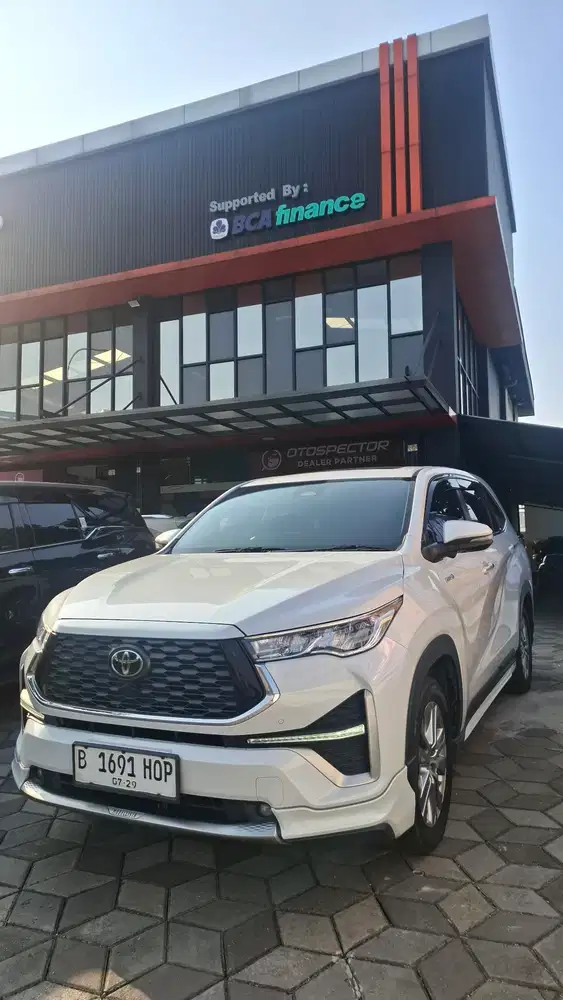 Toyota Innova Zenix Q Modelista TSS 2.0L Hybrid A/T 2024