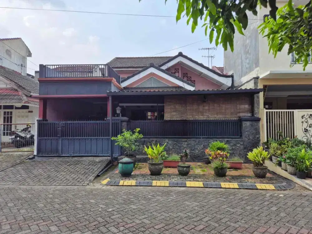 Rumah lokasi di Araya Malang Blok Depan