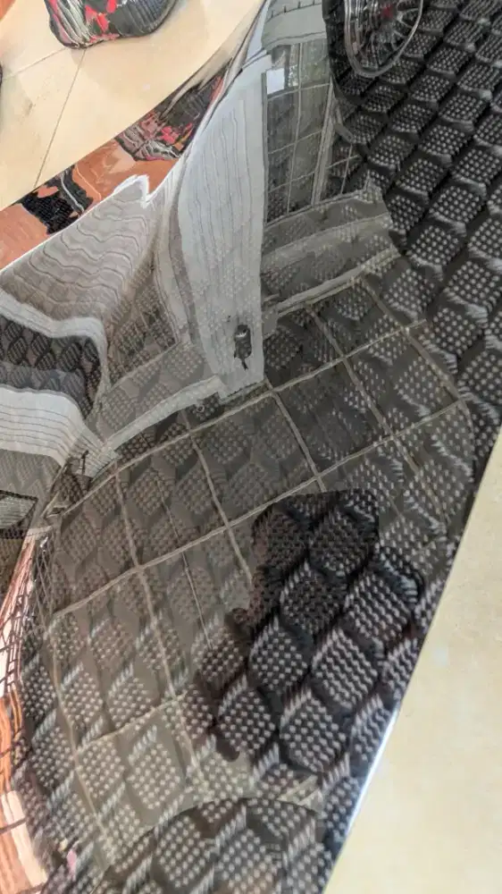 Kap mesin OEM Toyota Sienta lapis carbon fiber motif rubik quadro