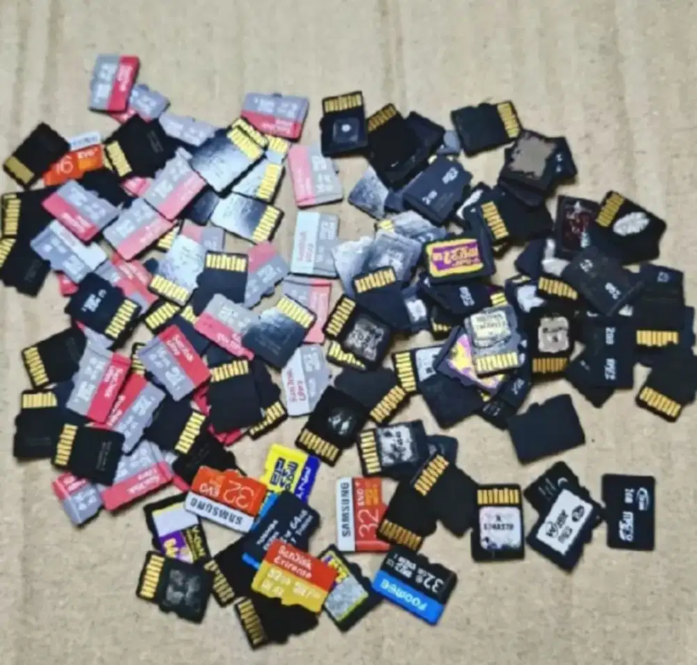 Kartu memori hp, sd card (512 mb, 2 gb, 4 gb, 8 gb, 16 gb, 32 gb, dll)