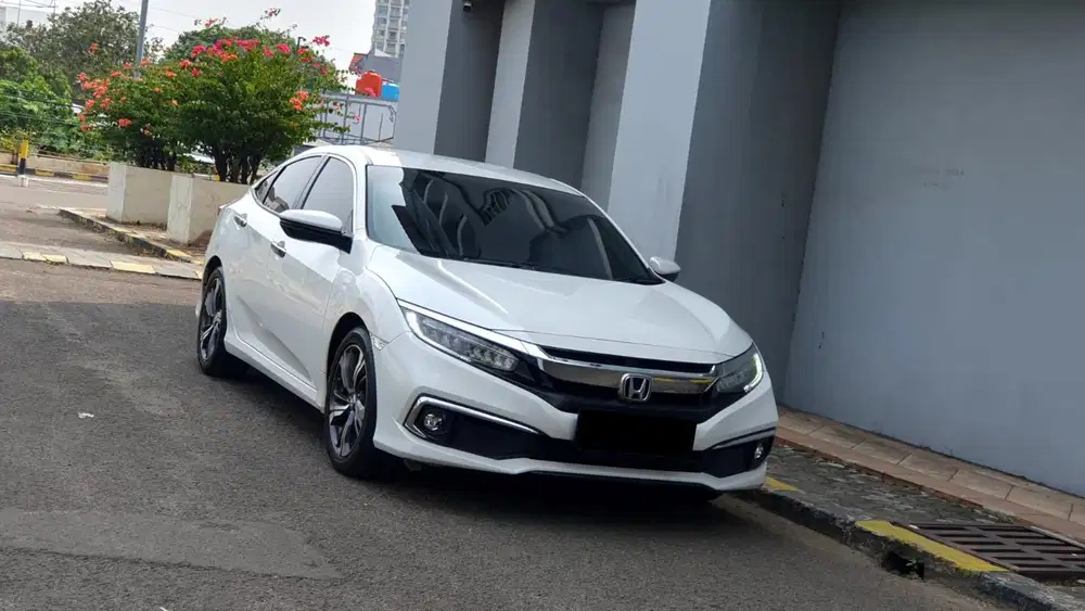 [ LOW KM ] Honda Civic 1.5 Turbo ES Sedan CVT AT 2019/2020