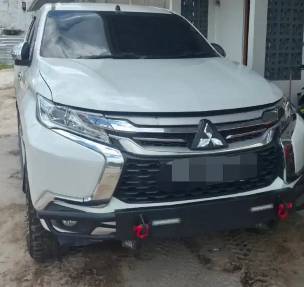 MITSUBISHI PAJERO SPORT GLX 4x4 M/T