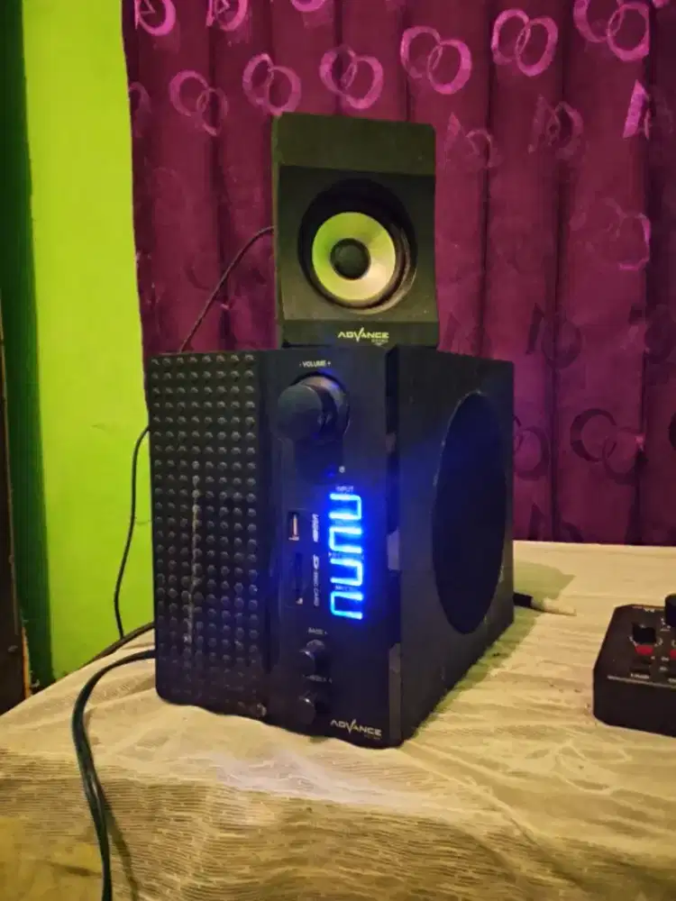 speaker usb kondisi bagus