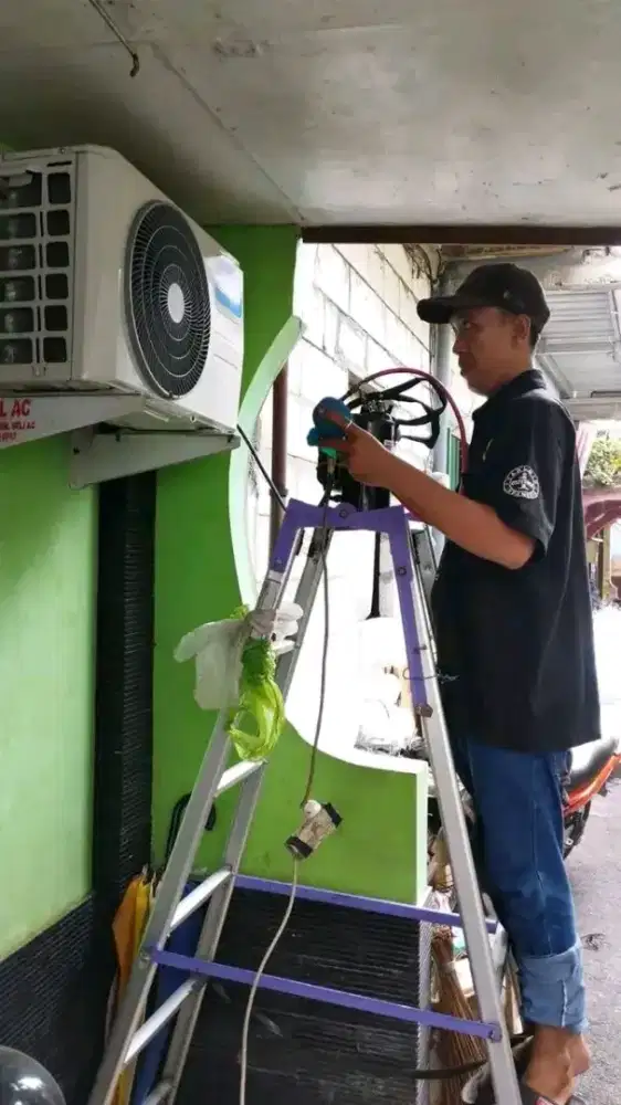 Service AC bongkar pasang AC