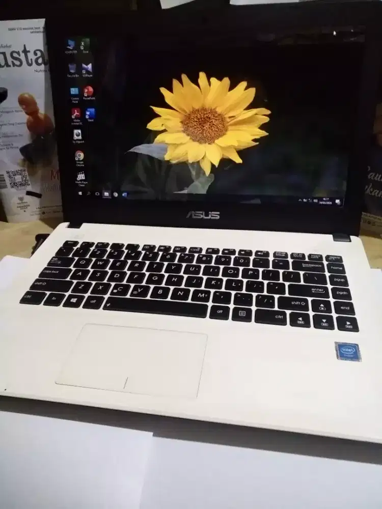 BUAT NGETIK DAN BELAJAR