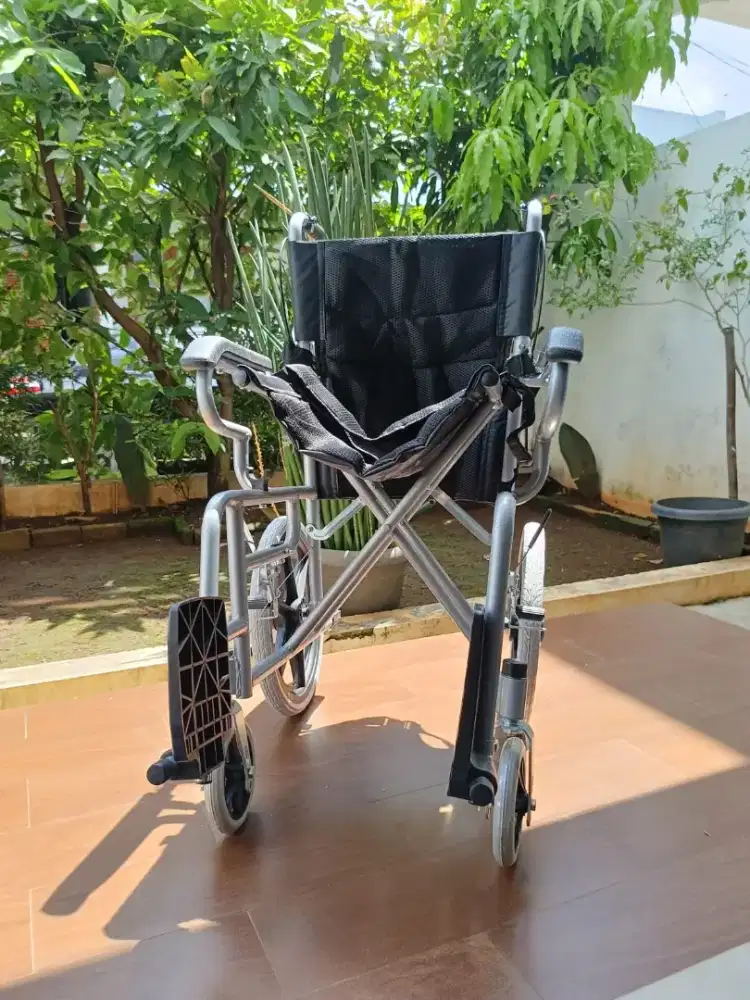 Dijual Kursi Roda Lipat
