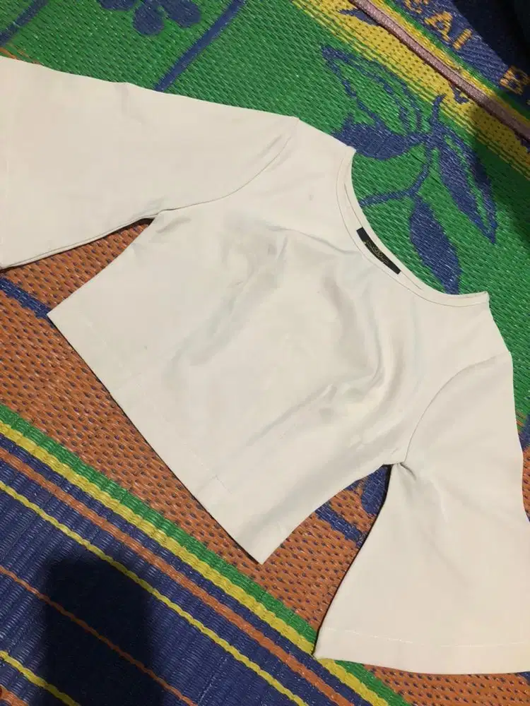 Baju Crop Wanita