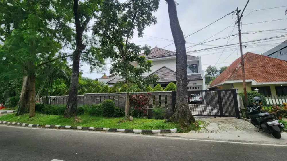 JUAL RUMAH JALAN RIAU BANDUNG