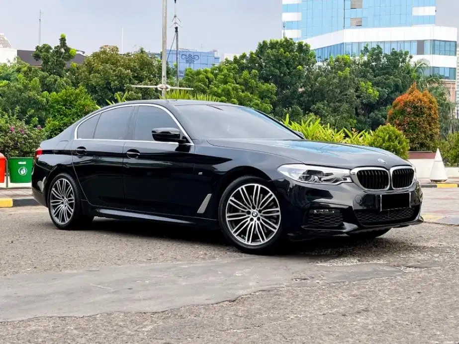 [Low Odo] BMW 530i G30 M Sport 2019