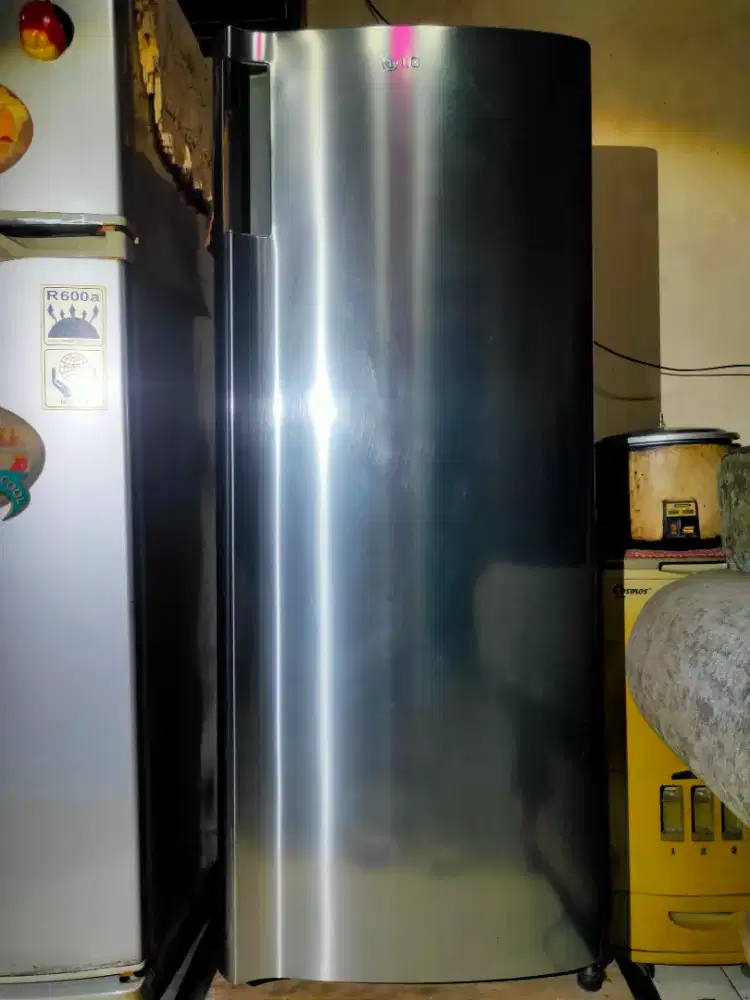 freezer LG rak 6