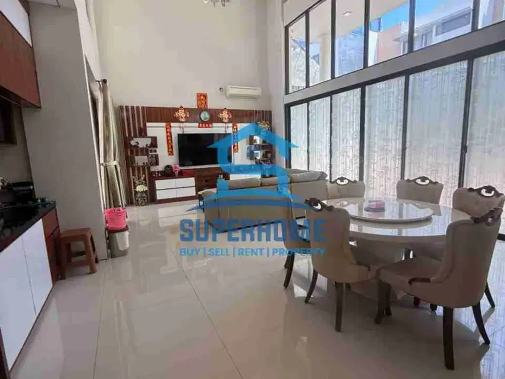 DISEWAKAN RUMAH CITRALAND MEGAH , HUNIAN NYAMAN, LOKASI STRATEGIS