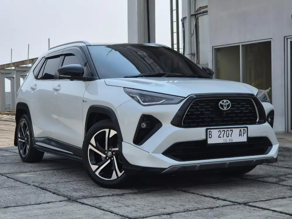 (DP 50jt) Odo 20rban Yaris Cross GR TSS Hybrid AT 2023 Tgn1 Full Ori