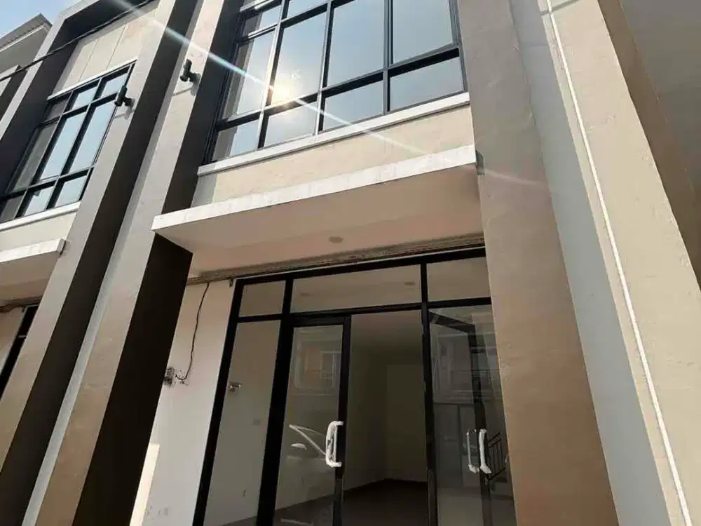 Ruko siap pakai DP 0% dekat gading Serpong