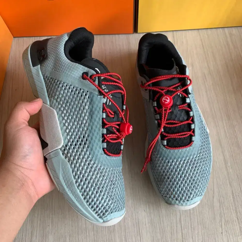 Under Armour TriBase sepatu sport gym fitness original 45