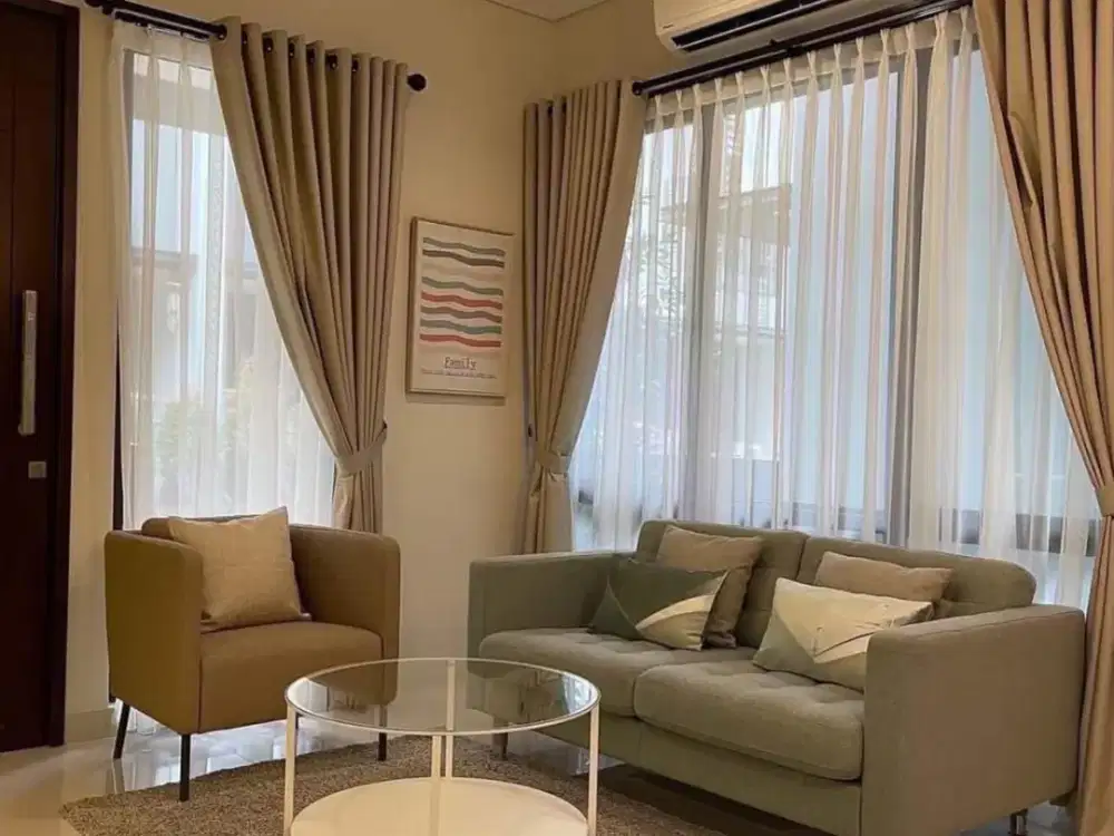 DIJUAL RUMAH 3 LANTAI TERAWAT @GREENWICH WHELFORD BSD SIAP MASUK HARGA 2 MILYAR NEGO