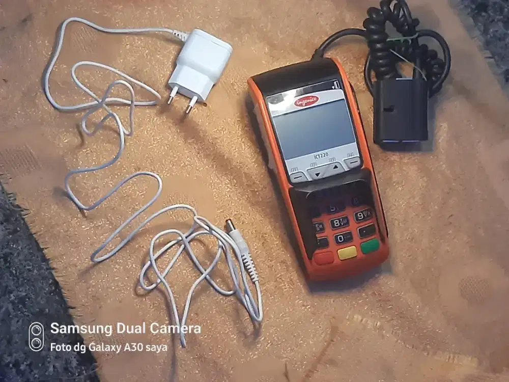 Mesin EDC ingenico ICT220 + adaptor original Philips 15V
