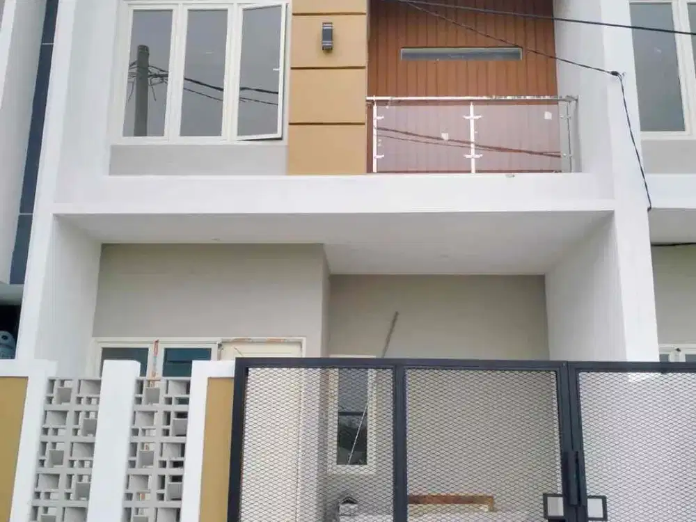 rumah baru 2lt 2 kamar 700jt an Gunung anyar