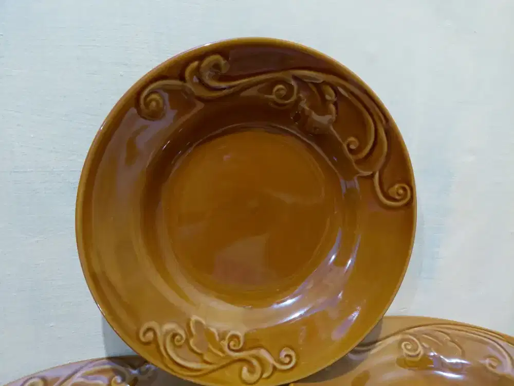 Piring Keramik Coklat