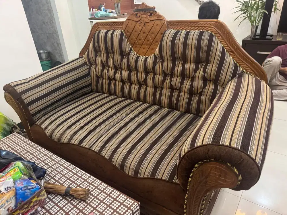 Dijual 2 sofa, kondisi bagus