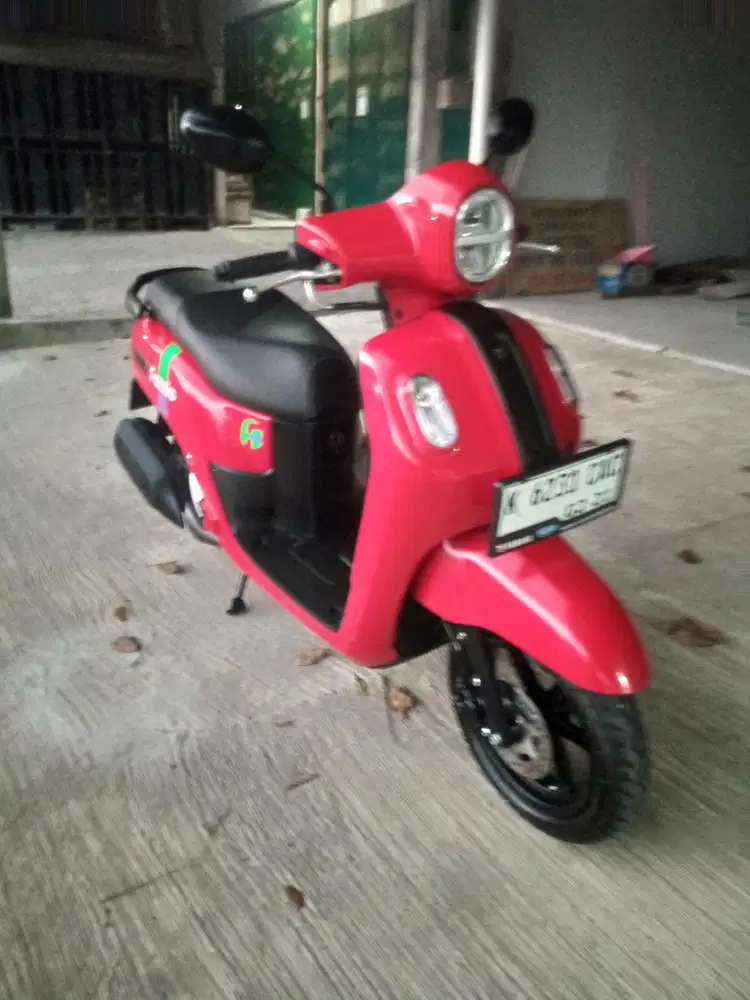 Yamaha Fazzio 2026 merah