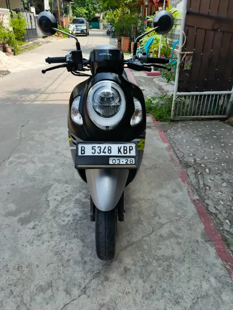 NEW HONDA SCOOPY SPORTY SILVER 2023 (GRESS)