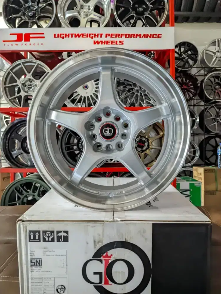 Velg gio hove R17 Pcd 5x114 lbr7,5 et40