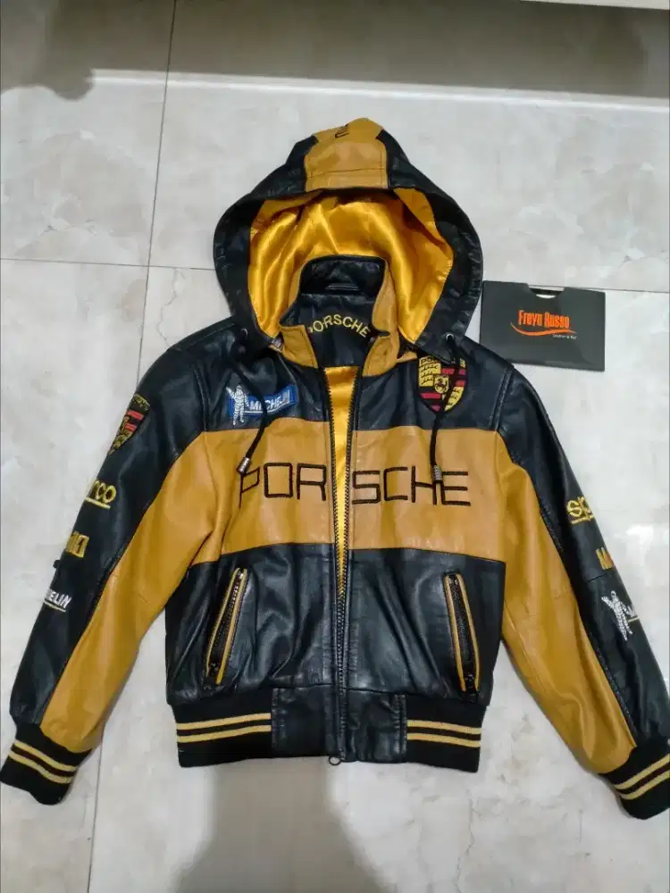 Preloved jaket kulit asli untuk anak