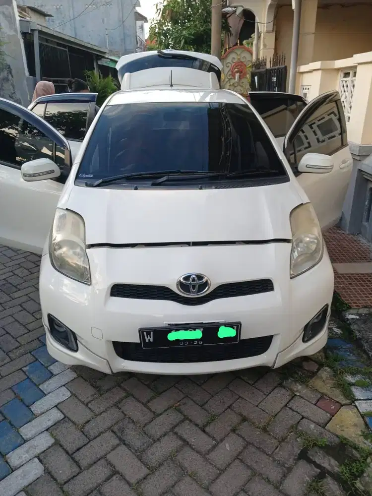 Yaris Bapao E AT 1,5 2013