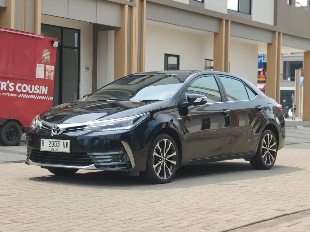 (TDP 10jt) Toyota Altis 1.8 V AT 2017