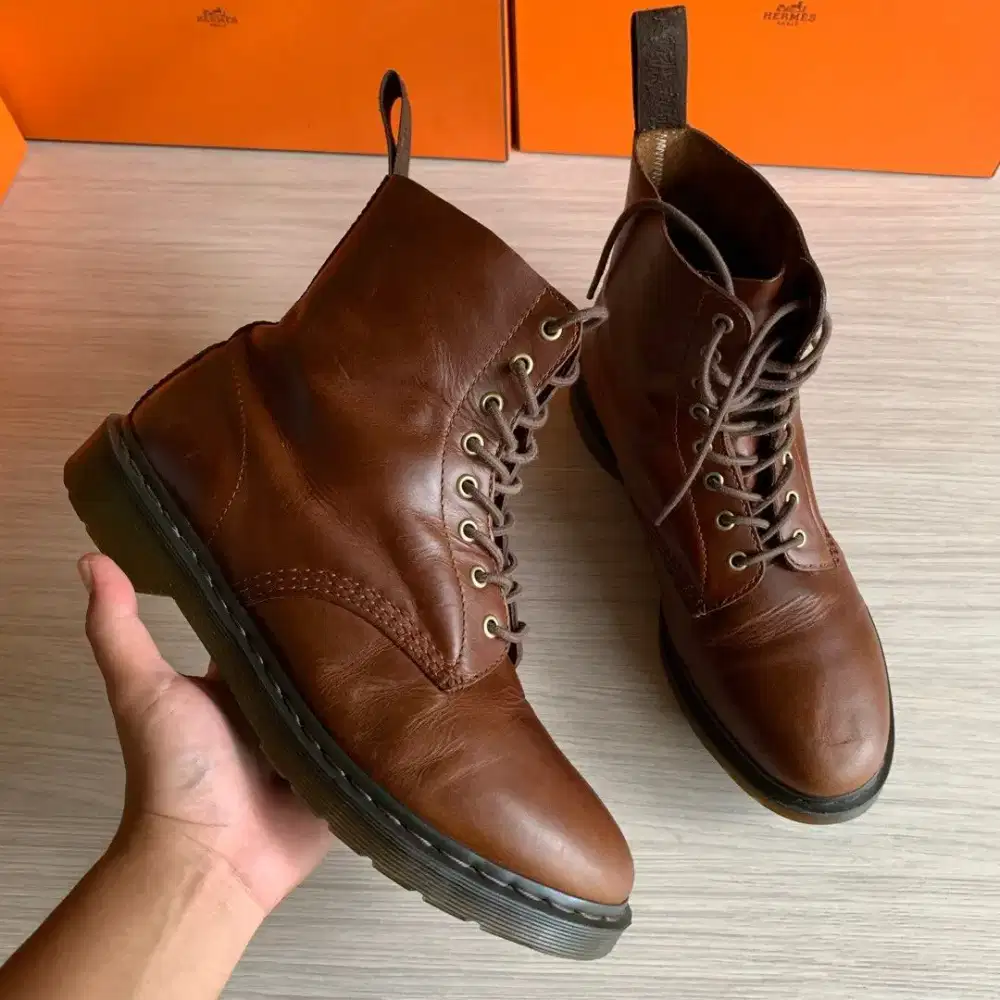 Dr. Martens 1460 Pascal boots sepatu bot kulit second original 45