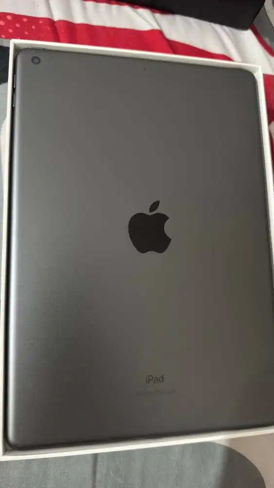 Ipad Gen 8 , 32gb ibox