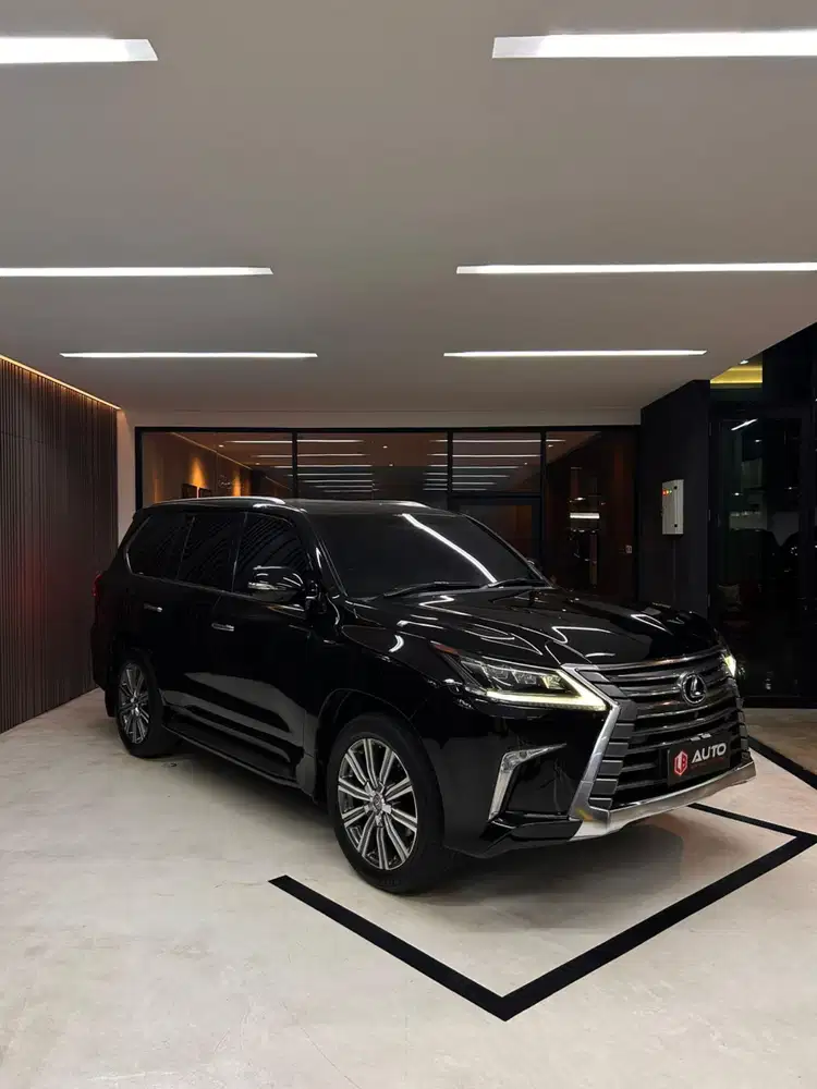 Lexus LX570 Luxury AT 2018 Hitam Km60rb Nik 2017 B515RFS