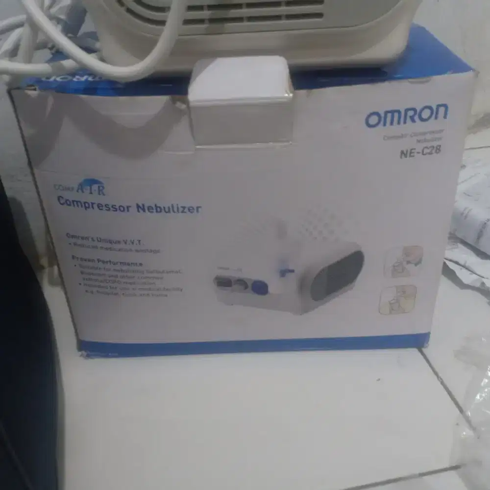 Omron Nebulizer (Alat uap)
