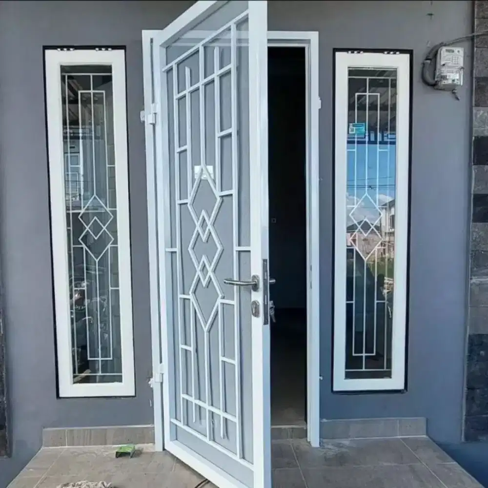 Pintu dobel kasa nyamuk baja