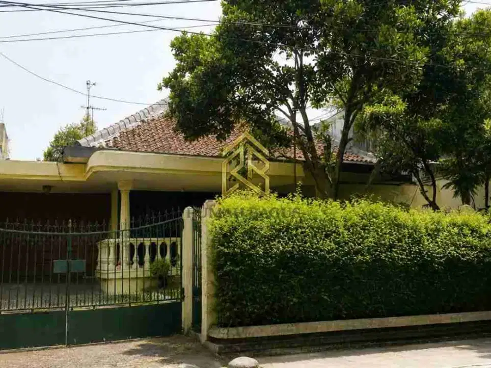 Rumah Strategis di Jantung Kota Dekat Gedung Sate Sayap Riau Dago Bandung