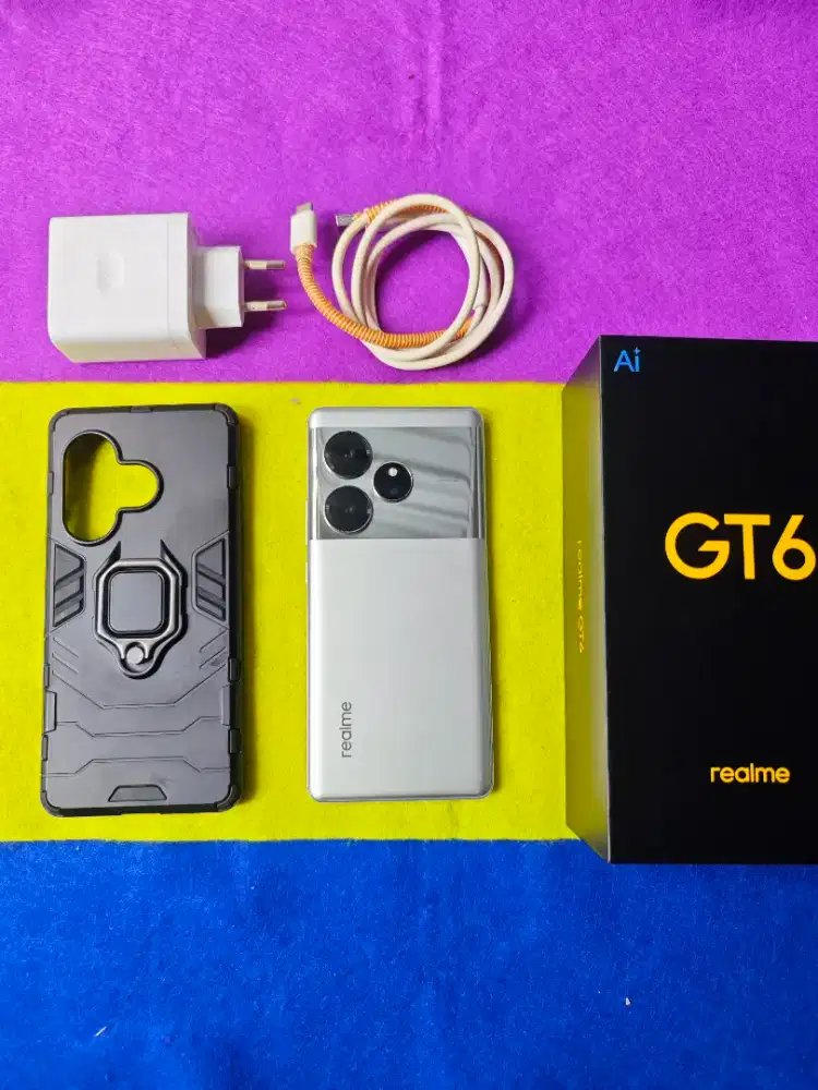 Realme GT 6 12+12/256 | lengkap | Minus baca deskripsi | Harga net