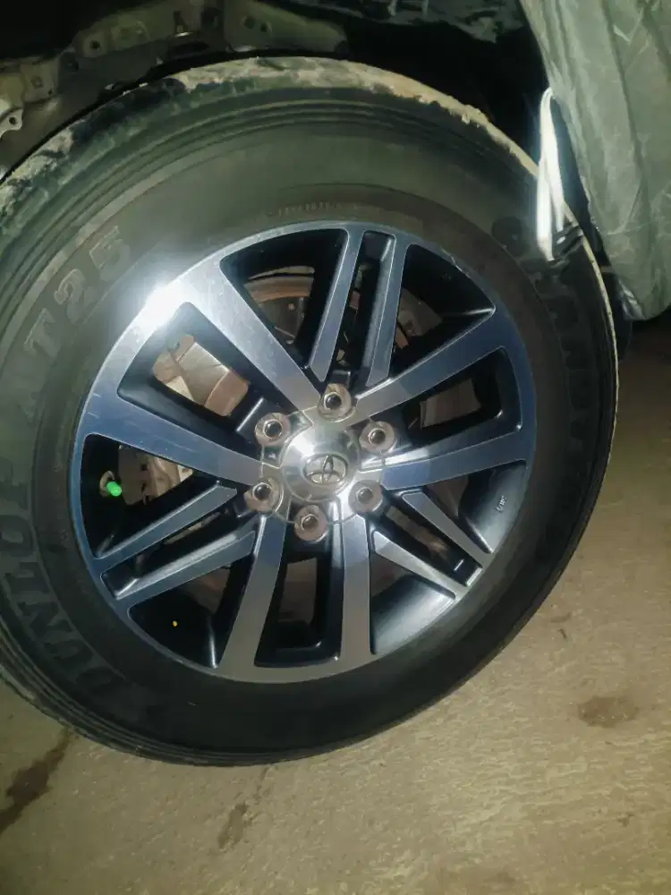 Vlg orginal fortuner vrz R18