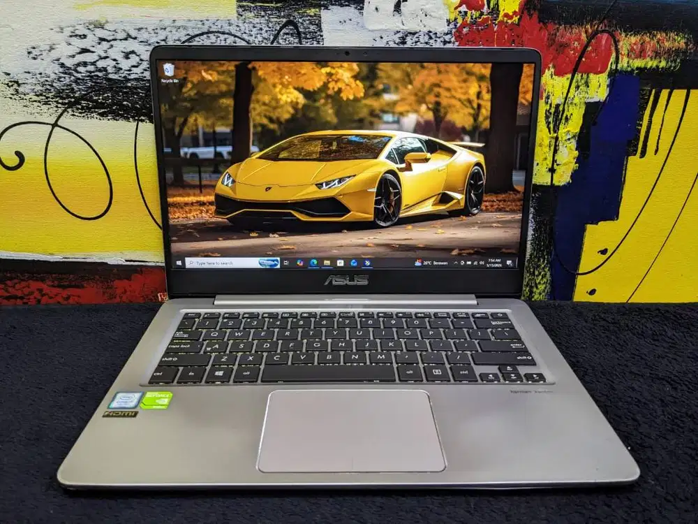 Laptop Asus ZenBook Core i7 7500U 8/1TB Nvidia 940MX 2GB