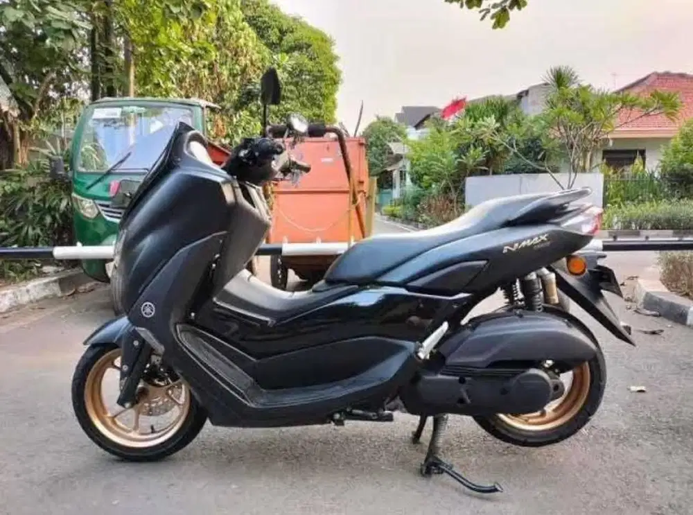 NMAX 155 STD (2022)