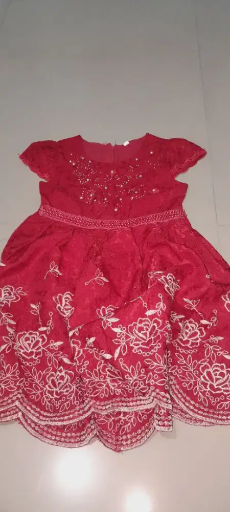Preloved baju anak Cewek usia 4 sampai 5 Tahun
