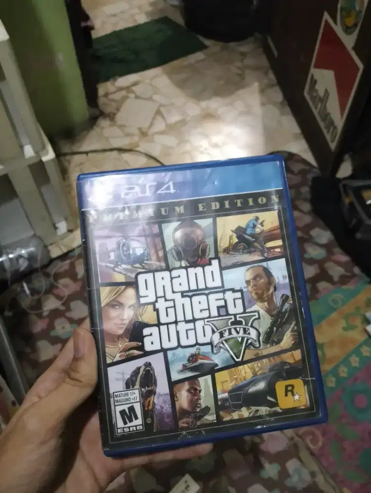 Game GTA 5 PS4 (Playstation 4)