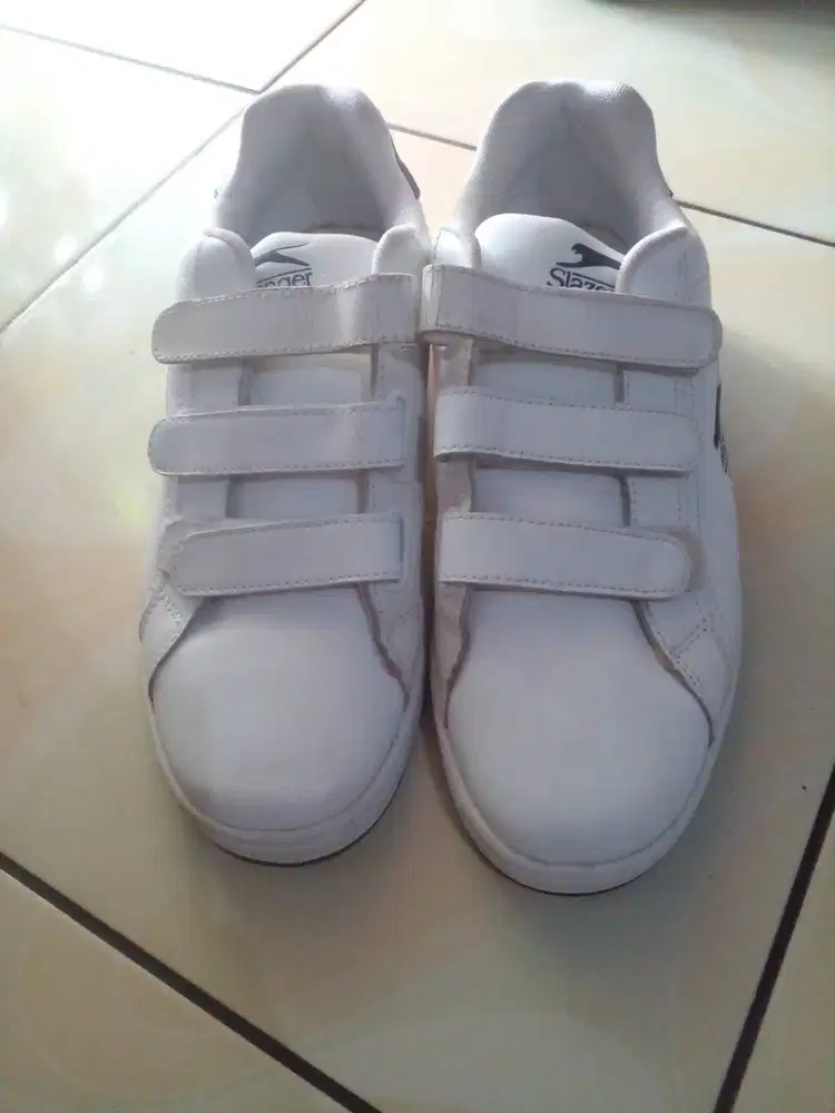 Sepatu Slazenger Original Classic White Black Size 42