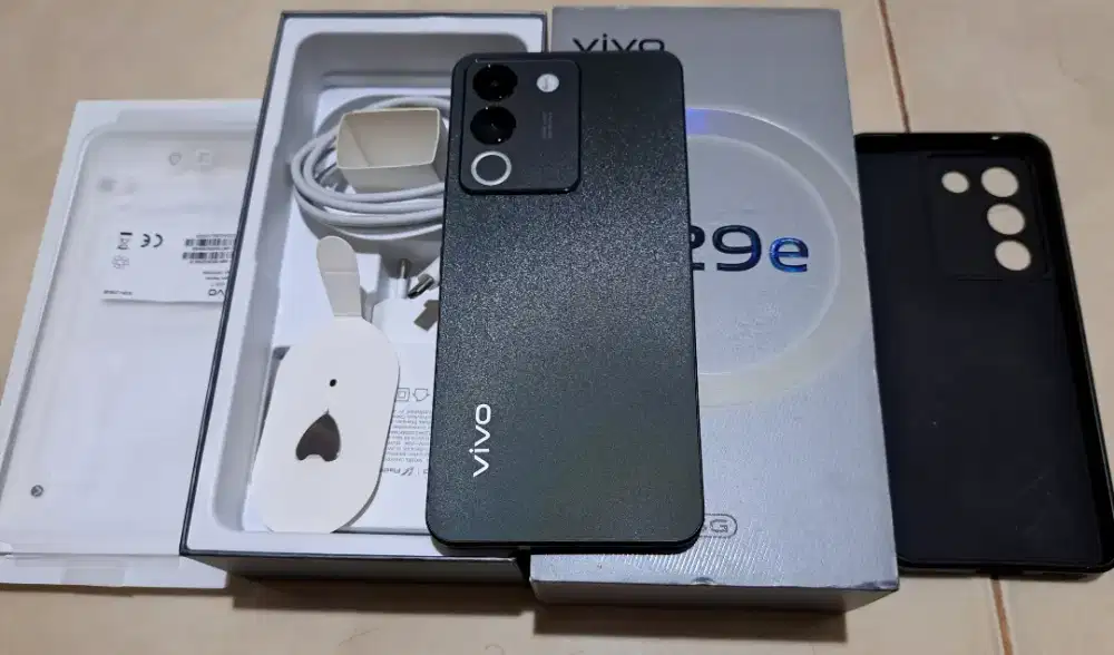Vivo V29e no minus like New 8/256 GB