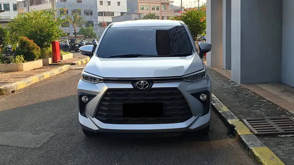 Toyota Avanza 1.5 G CVT Silver Metalik 2025 NIK 2024 Like New Low Km